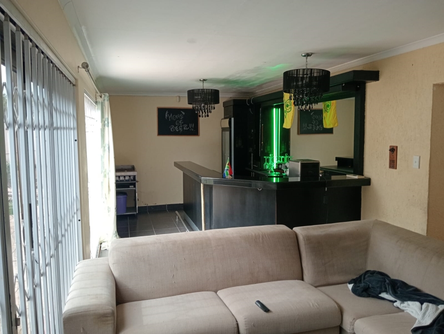 3 Bedroom Property for Sale in Beacon Bay North Eastern Cape